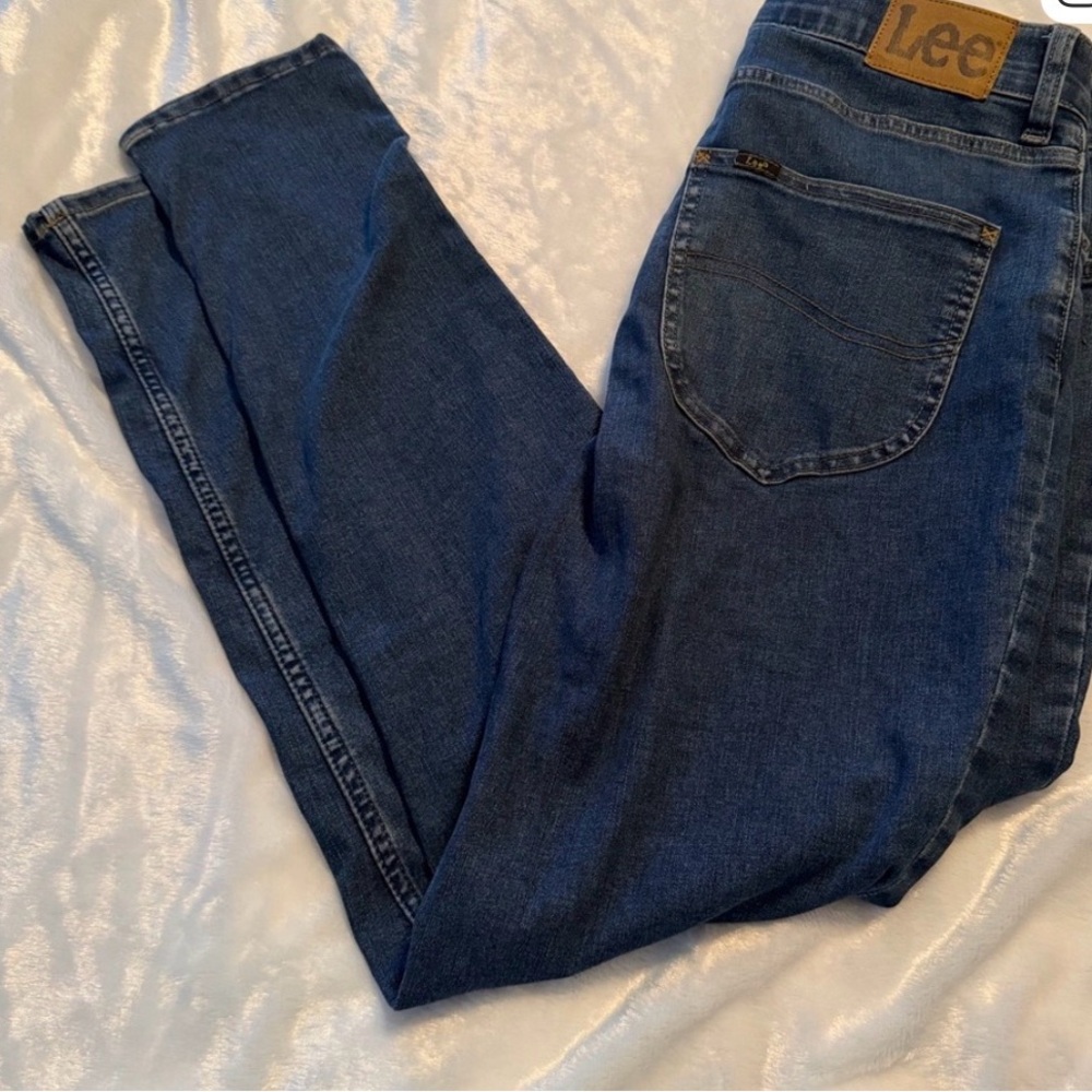 Lee Women's Skinny Jeans in Blue - Picture 7 of 11